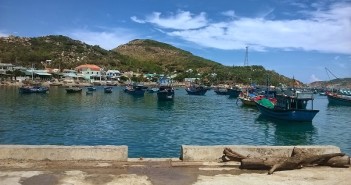 Khám phá hòn ngọc thô ở Vịnh Cam Ranh bien-binh-hung